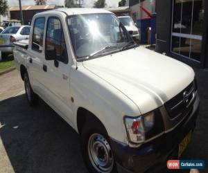 Classic 2004 TOYOTA HILUX DUAL CAB 4X2 for Sale