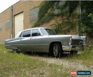 Classic Cadillac: Fleetwood Limo for Sale