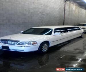 Classic 2004 Lincoln Town Car for Sale