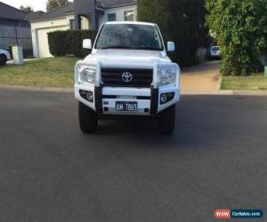 Classic 2010 - Toyota - Landcruiser - 94000 KM for Sale