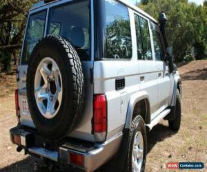 Classic 2011 TOYOTA land cruiser for Sale