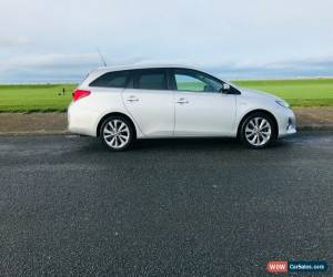 Classic toyota auris hybrid estate excel 2014 for Sale