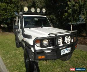 Classic 2002 Toyota Landcruiser HDJ79R (4x4) White Manual 5sp M Cab Chassis for Sale