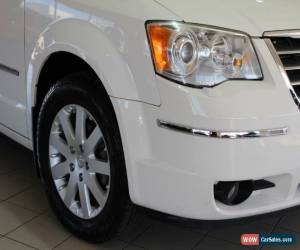 Classic 2011 Chrysler Grand Voyager RT 5th Gen MY10 Limited White 6 AUTOMATIC Wagon for Sale